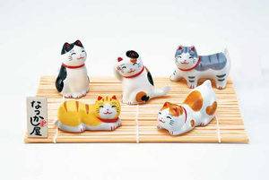 Okimono Cat Chopstick Rest Set